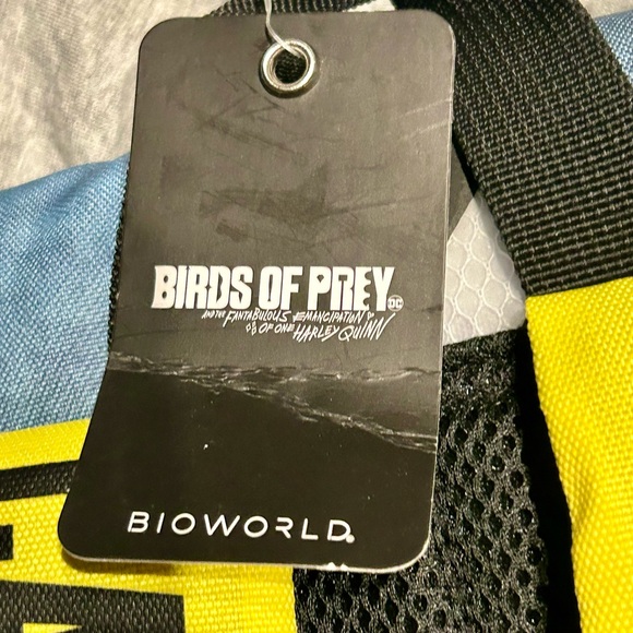 New DC comics/Warner brothers Birds of Prey Blue & Gold Backpack - Picture 3 of 12